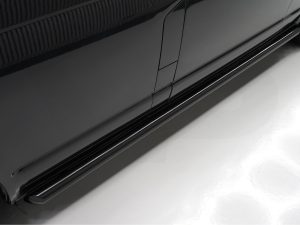 Alternative view of Ford Transit Custom MK2 (2024>) Gloss Black 70mm Streamline Angled Side Bars - SWB